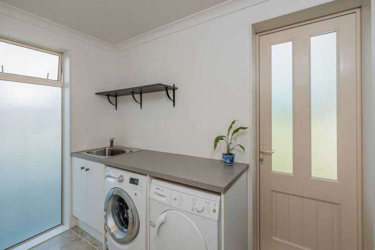 2 Ngarara Road Waikanae_14