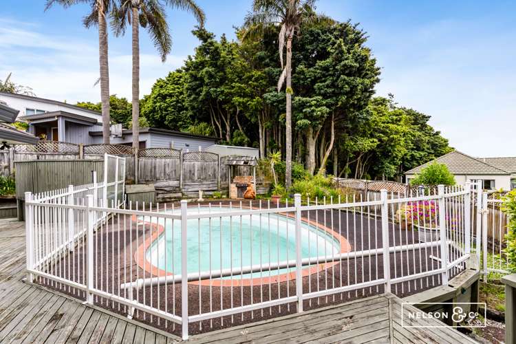 10 Silkwood Grove Totara Heights_32