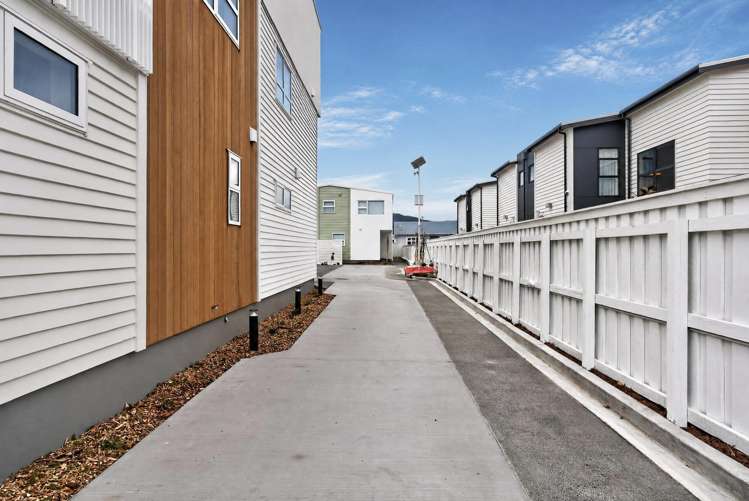 2/46 Cuba Street Petone_42