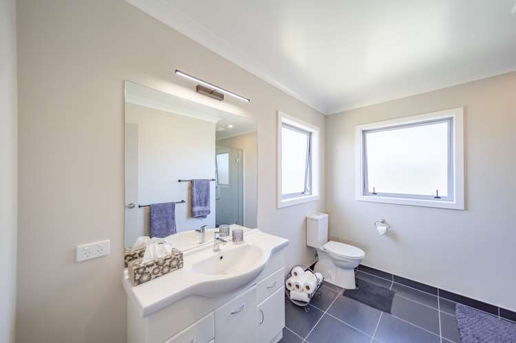 15 Aspiring Drive Poraiti_10