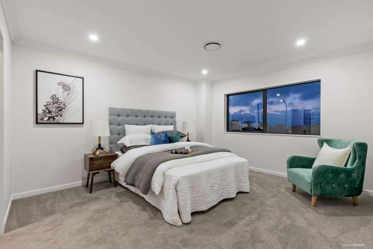 44 Lime Hill Rise Flat Bush_11