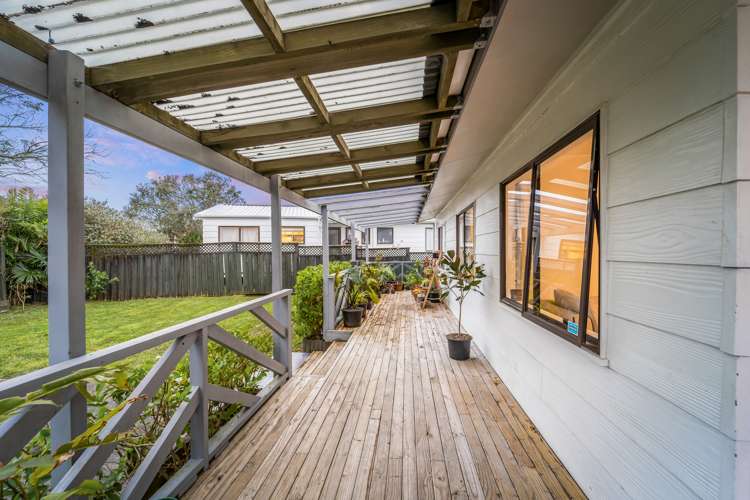 2/2 Crosby Road West Harbour_11