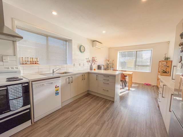 1/292 Greers Road Bishopdale_4