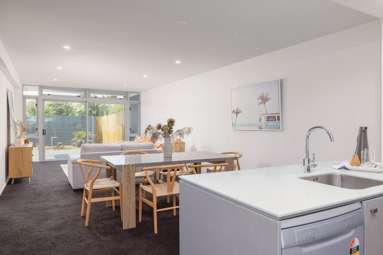 1/272 Marine Parade_4