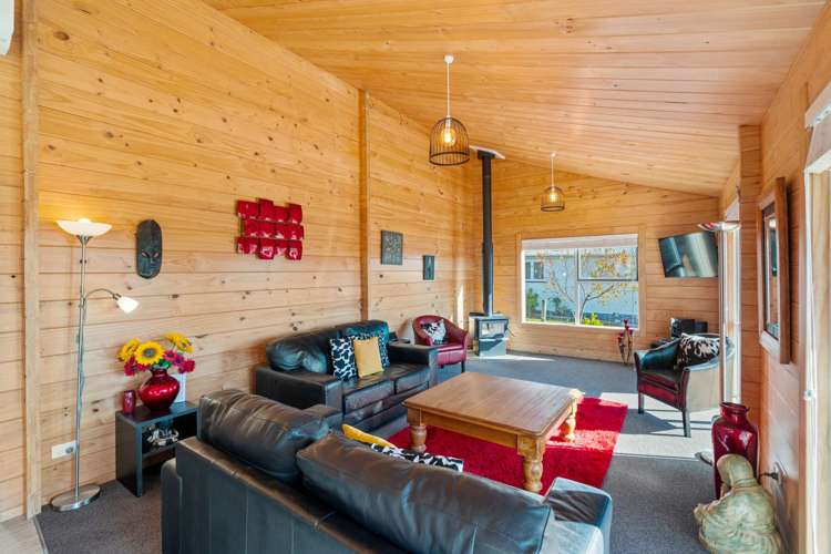 21 Oxford Street Waikari_7