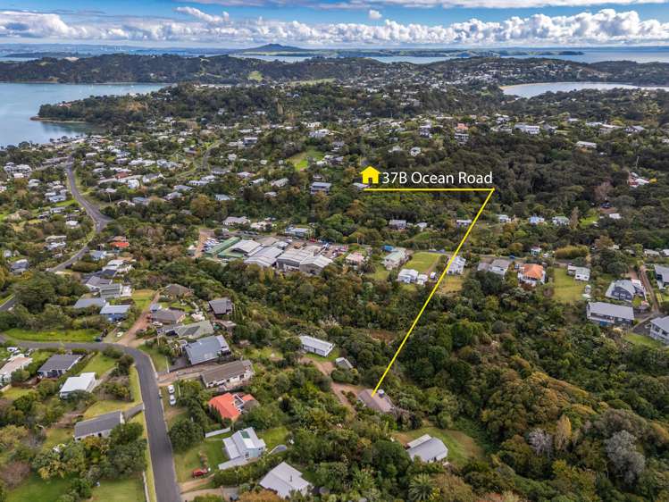 37b Ocean Road Surfdale_25