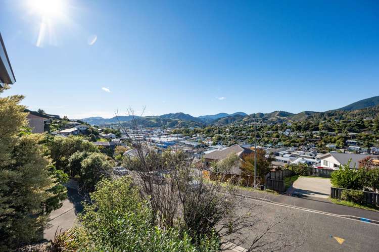 41 Saint Lawrence Street Toi Toi_11