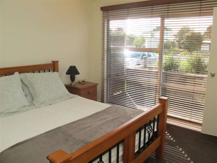 113 Sands Crescent Matarangi_10