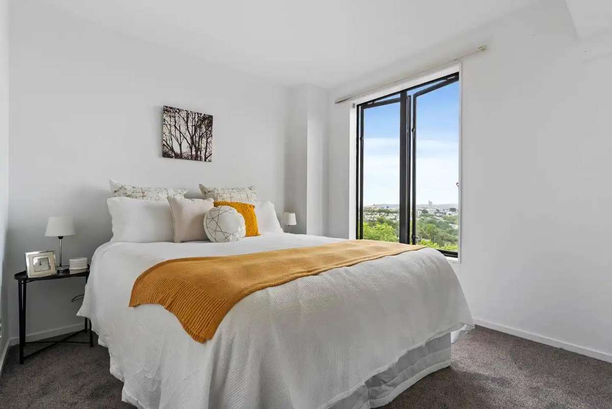 6G/11 Howe Street_1