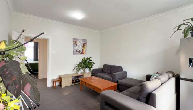 81a Linton Street West End_1