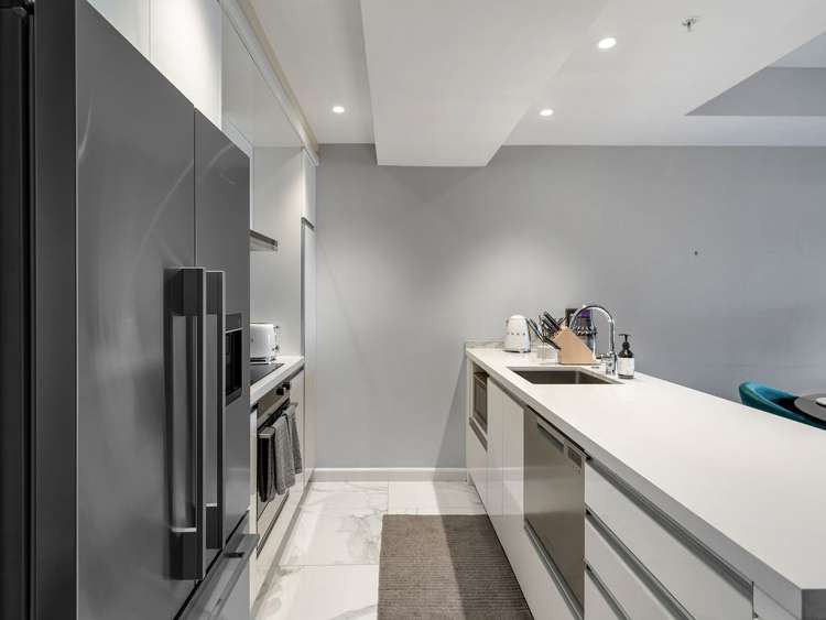 612/45-47 Beach Road 10015_8