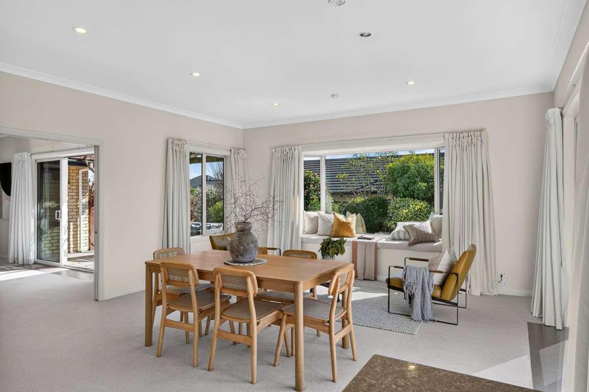 6 Ladbrook Ln_1