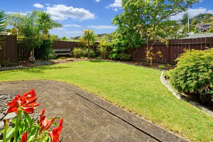 2/12 Agincourt Street Glenfield_13