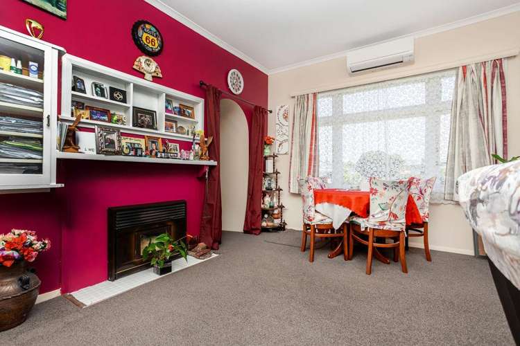 276 High Street Dannevirke_12