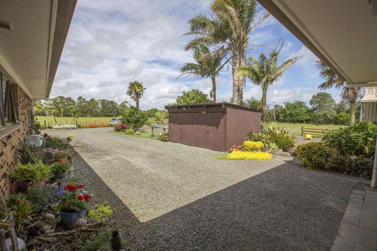 242 Baylys Coast Road Dargaville_18