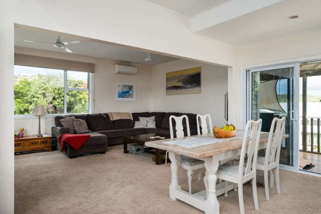 21 Lloyd George Road Wainui_2