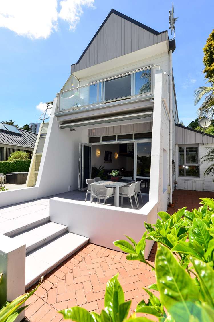 18b Lake Crescent Hamilton Lake_17