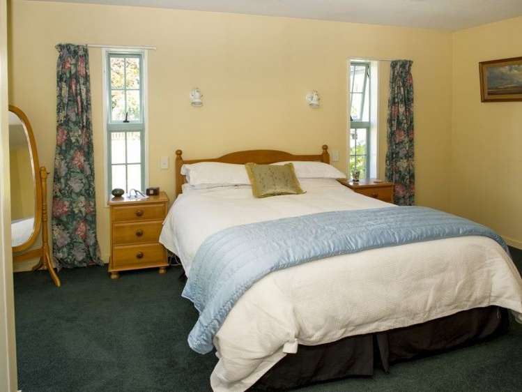 2 Mclellan Place Albert Town_9