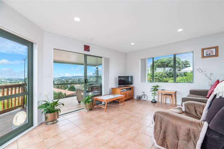 1/204 Sturges Road Henderson_11