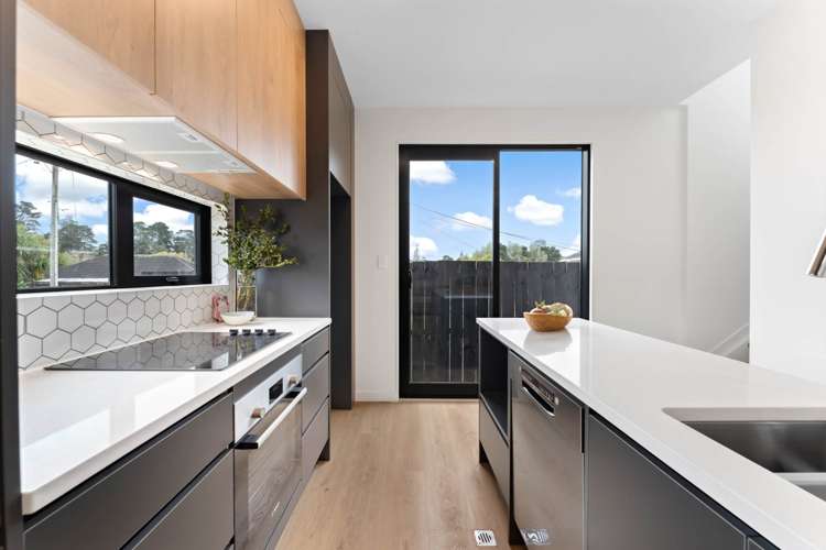 10A Serjeant Street Henderson_4