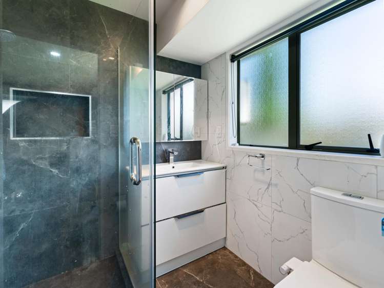 78 Lothian Brae Wattle Downs_11