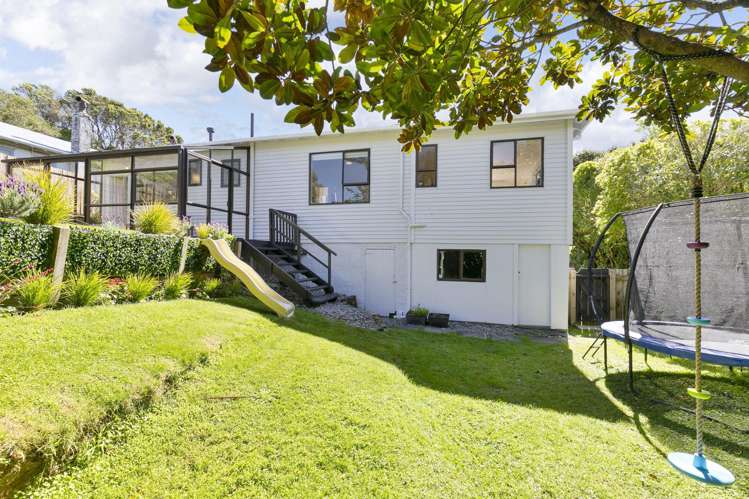 53 Tarawera Road Johnsonville_22