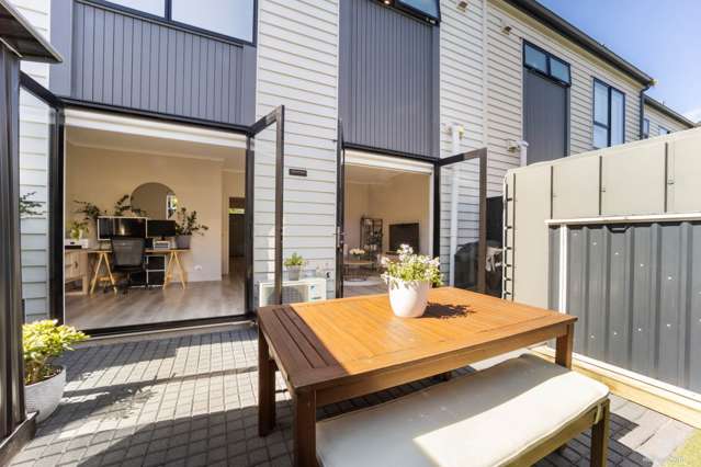 8 Kerewhenua Crescent Hobsonville_4