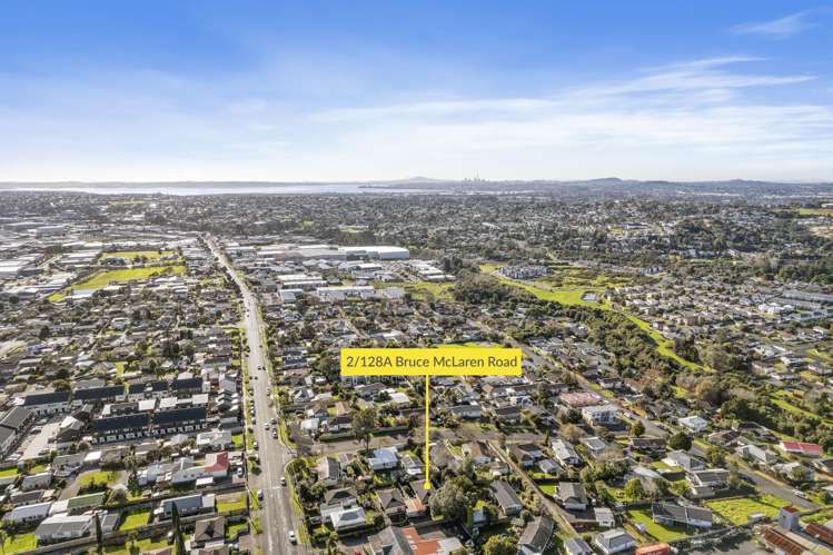 2/128a Bruce Mclaren Road Henderson_15