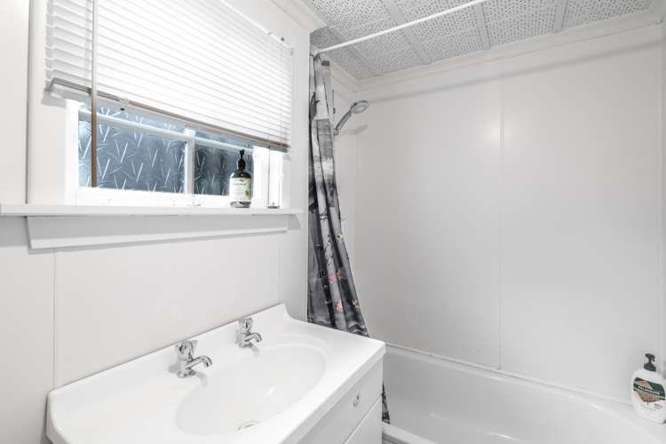 83 Walker Street Riverton_11