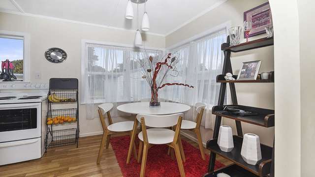  6 Gear Street Utuhina_1