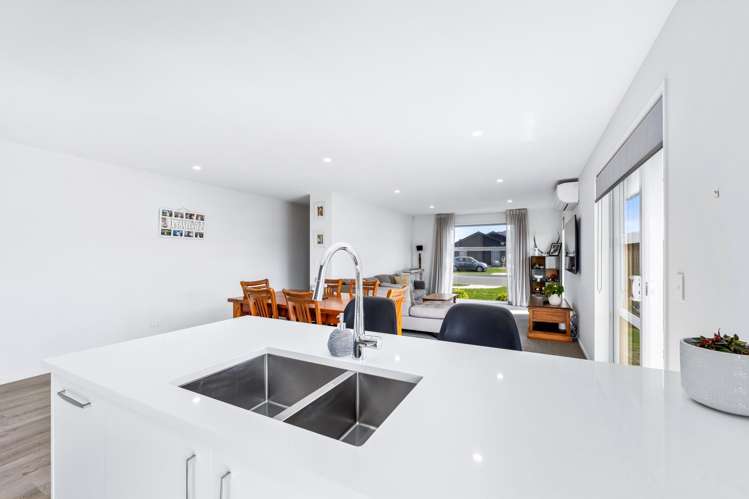 23 Da Vinci Avenue_4