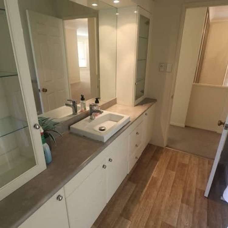 6 Silkwood Grove Totara Heights_8