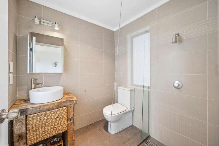 60 Mili Way Ranui_23