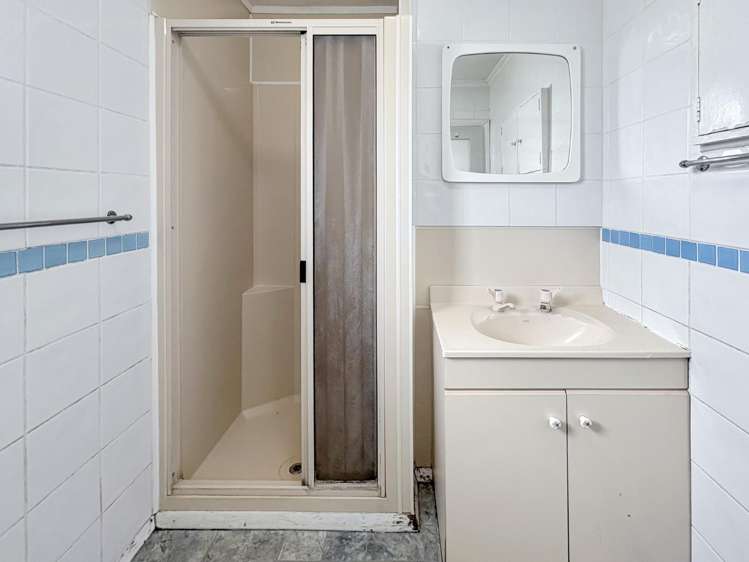 83 Surrey Road 1227_13