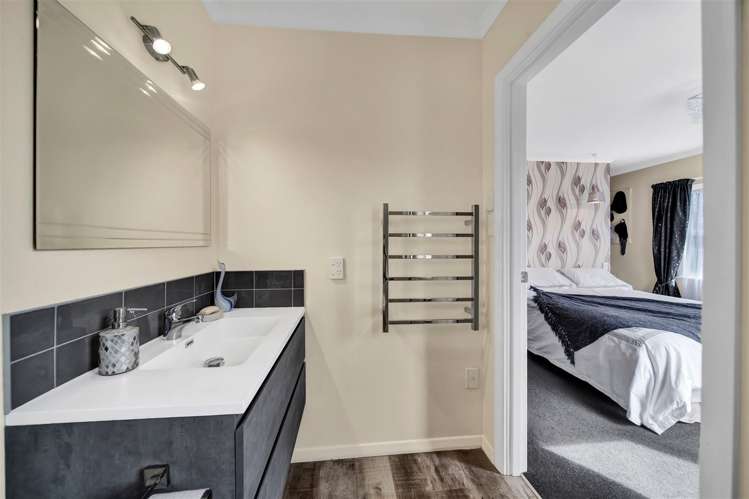 40 Grey Street Normanby_11