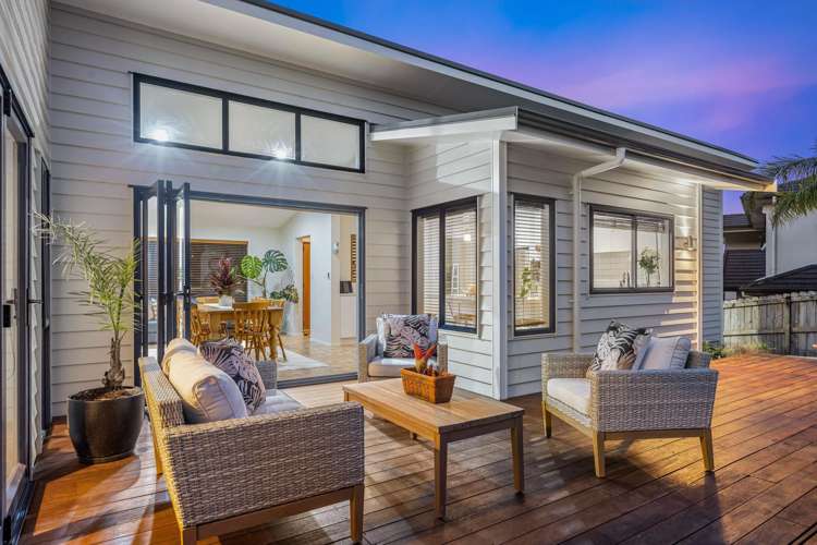 57 Waldorf Crescent Orewa_22