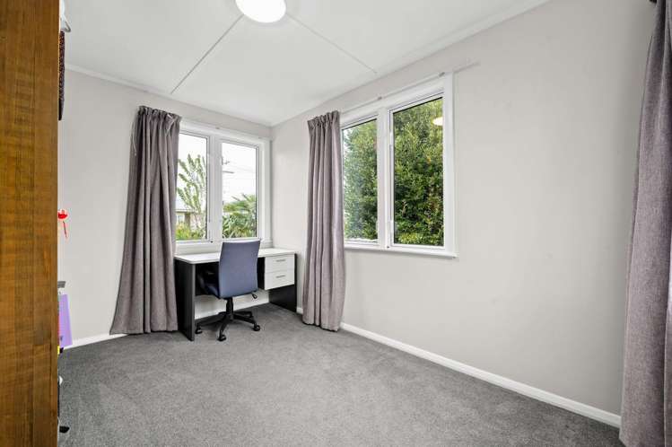 20 Pinfold Avenue Hamilton East_18