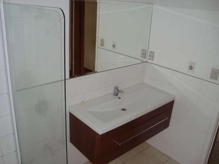 209 Barrington Street Somerfield_9