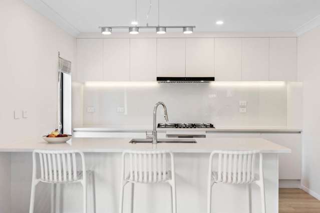 7 Oakville Avenue Flat Bush_1