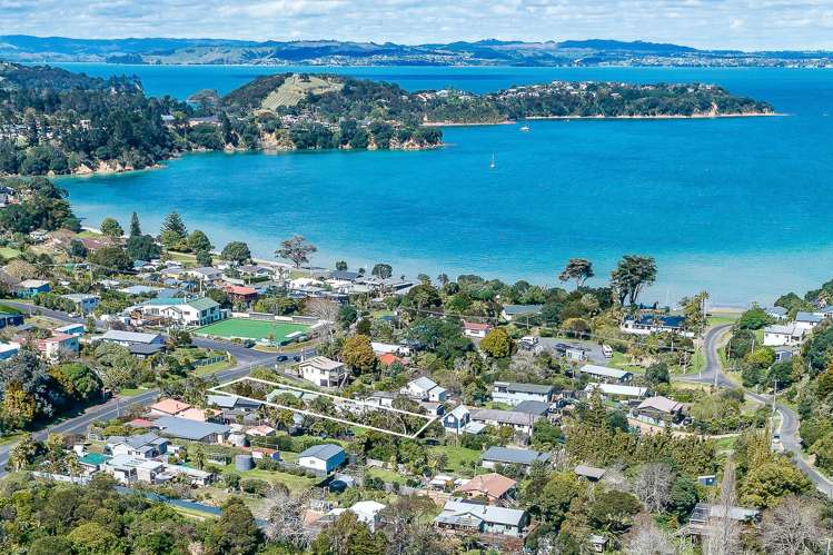 13 Surfdale Road Surfdale_19