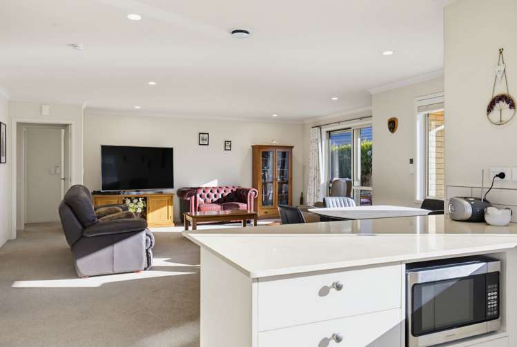 19 Korari Grove Redwoodtown_12