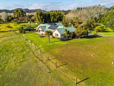 10 Lily Pond Lane_1