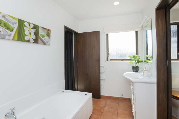 57 Anzac Street Gisborne_14