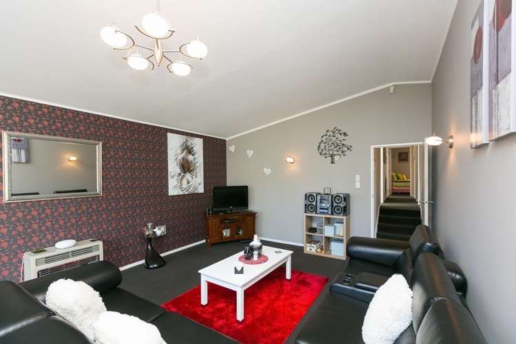 61 Clifton Drive Waitara_8