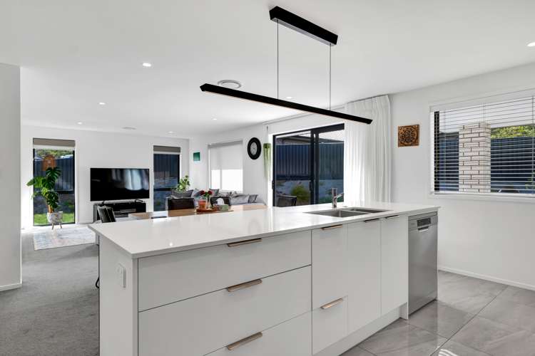 23 Atutahi Street Hurdon_9