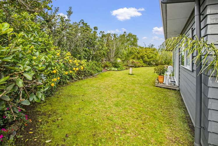 5 Debenham Drive Whitianga_28