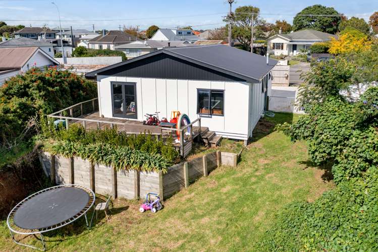 168 Tukapa Street Westown_6