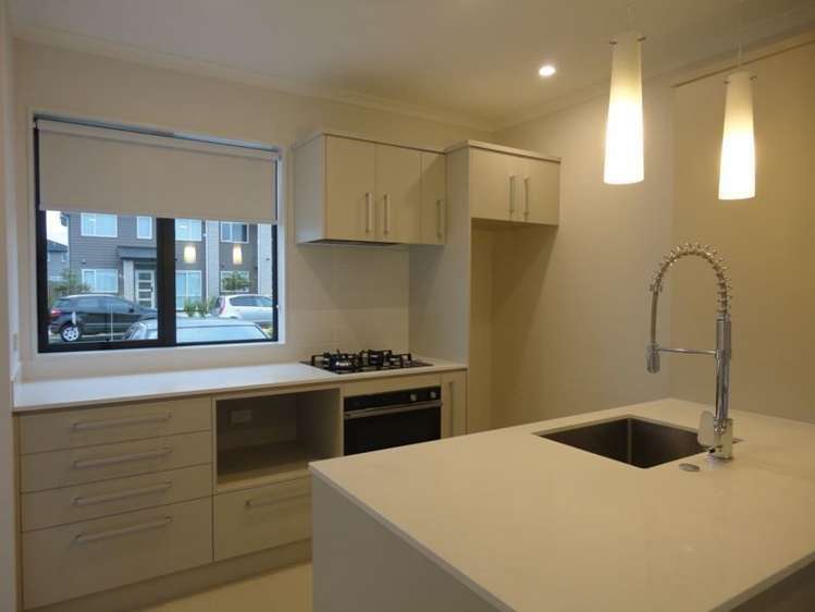 23 Pencaitland Drive Flat Bush_3
