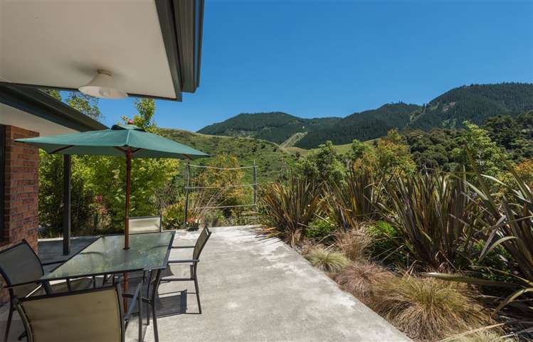 98 Mac'S Road Hira_4