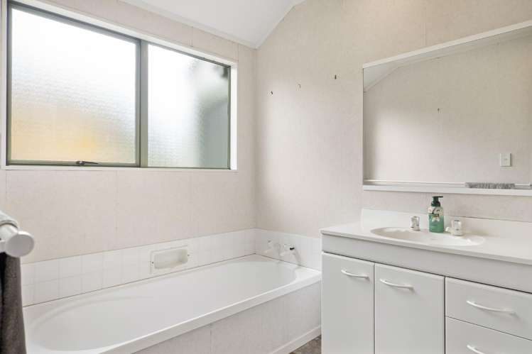 144B Bellevue Road Brookfield_10